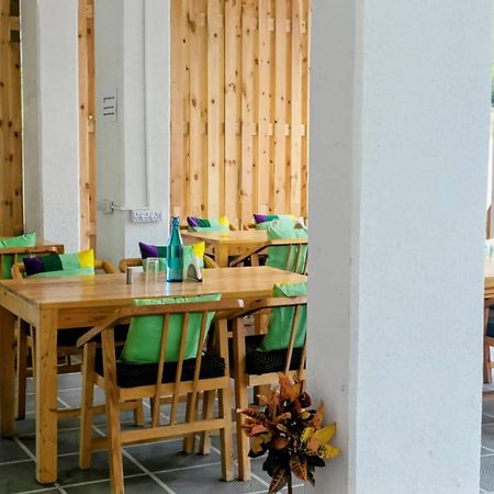 פונה Ornate Service Apartments מראה חיצוני תמונה