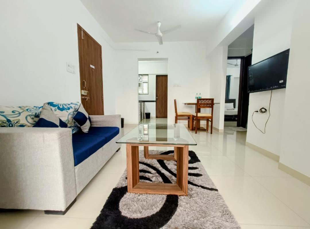 פונה Ornate Service Apartments מראה חיצוני תמונה