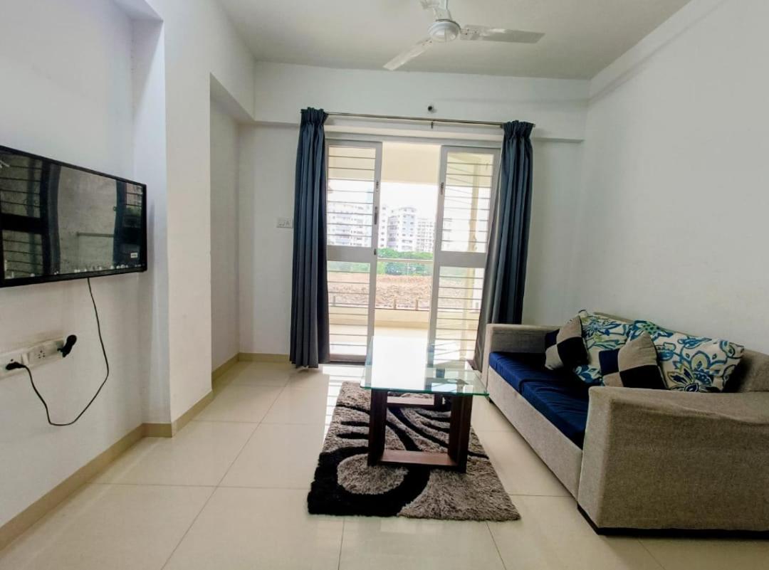 פונה Ornate Service Apartments מראה חיצוני תמונה